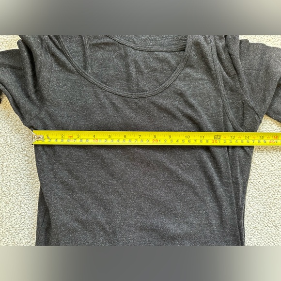 New Monrow Double Layer Top - Picture 4 of 6